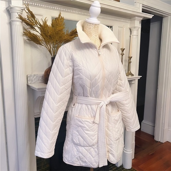 ATHLETA Mendocino Quilted Belted Light Puffer Coat Color Magnolia White Size XS - Picture 6 of 16